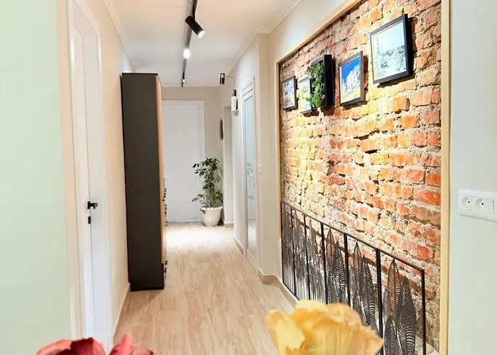 Elia Apartment
