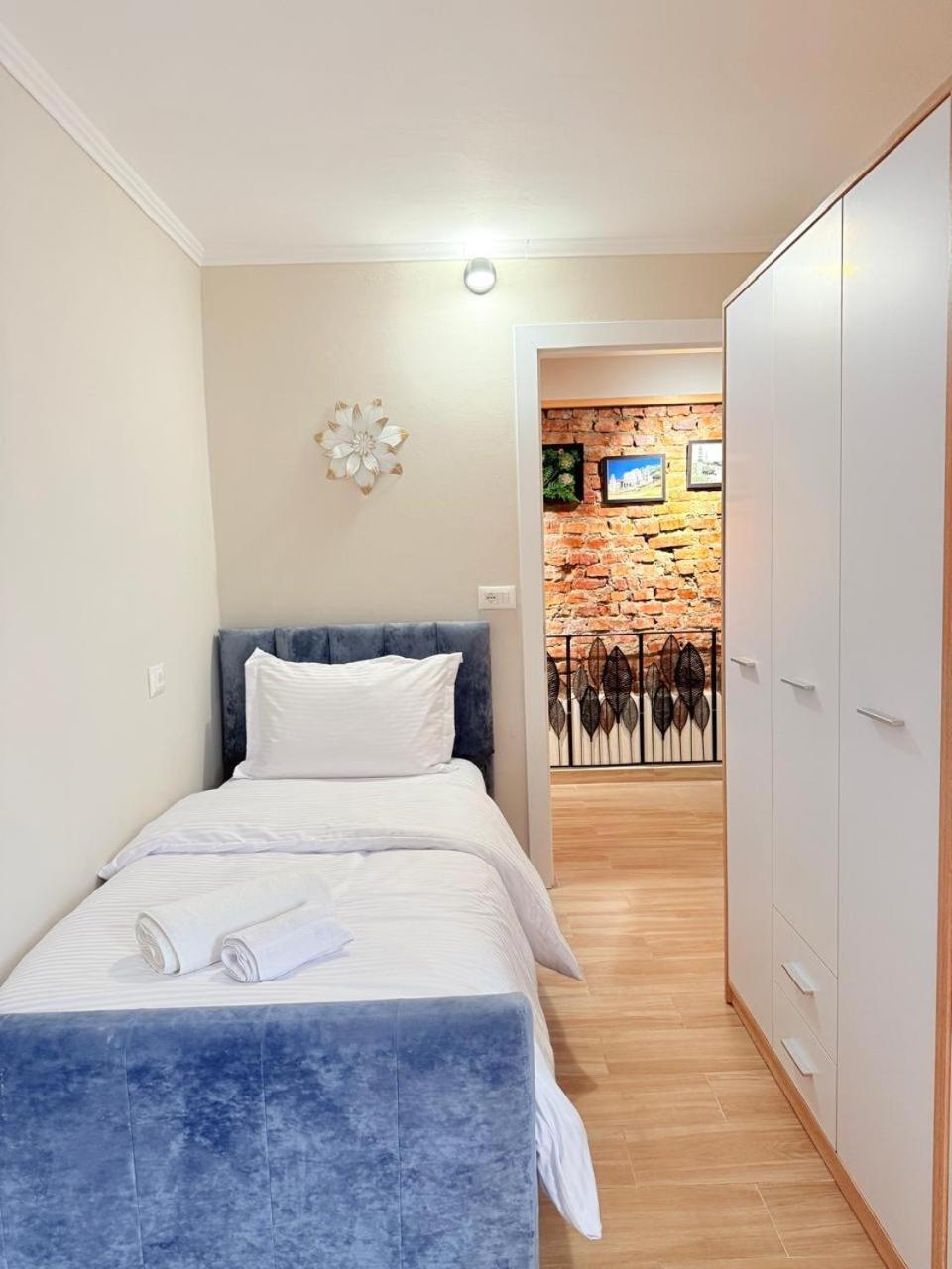 Apartament Elia *